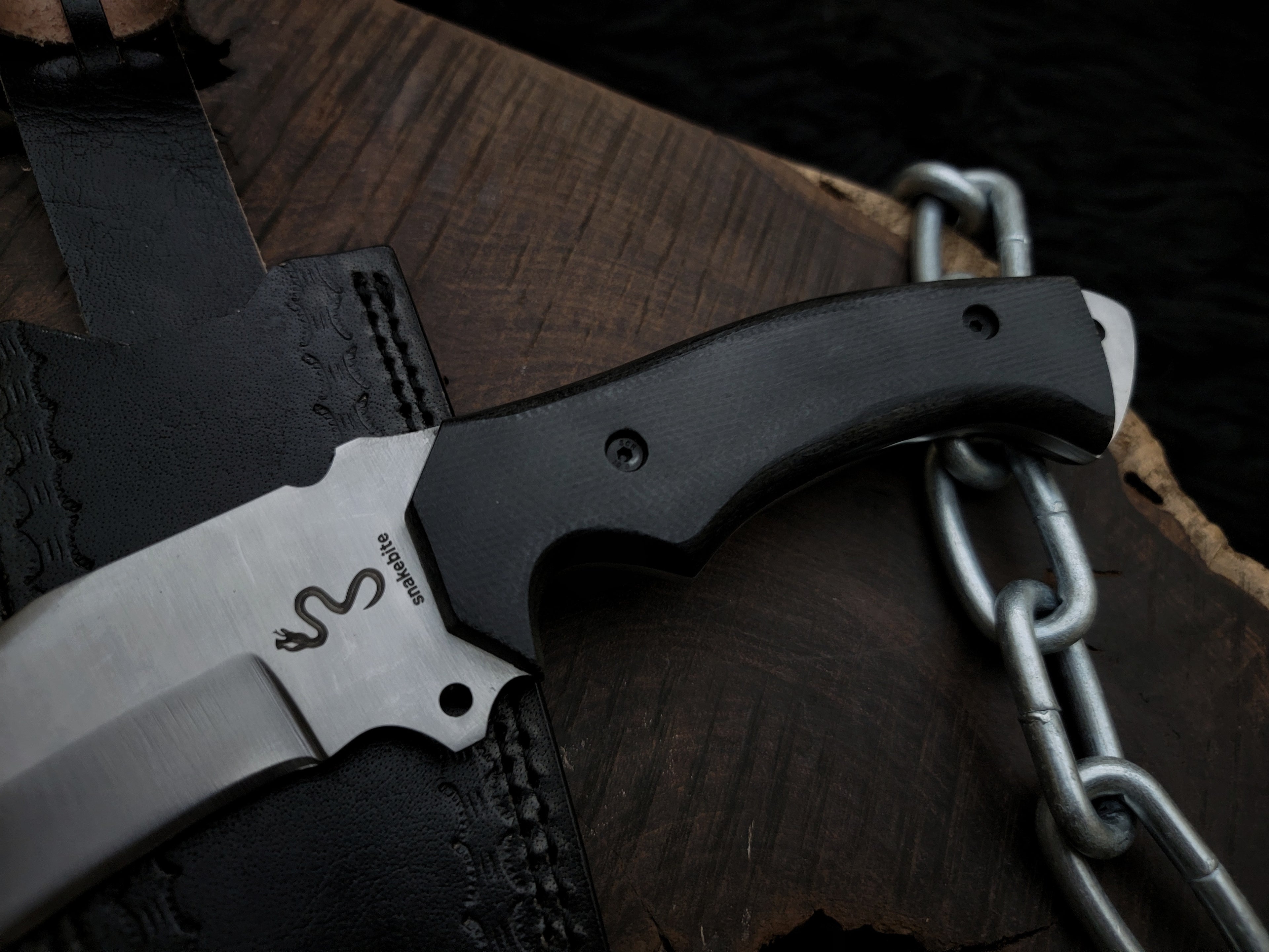 Resident Evil 4 Remake Ada Wong Elite Replica Knife with Leather Sheath