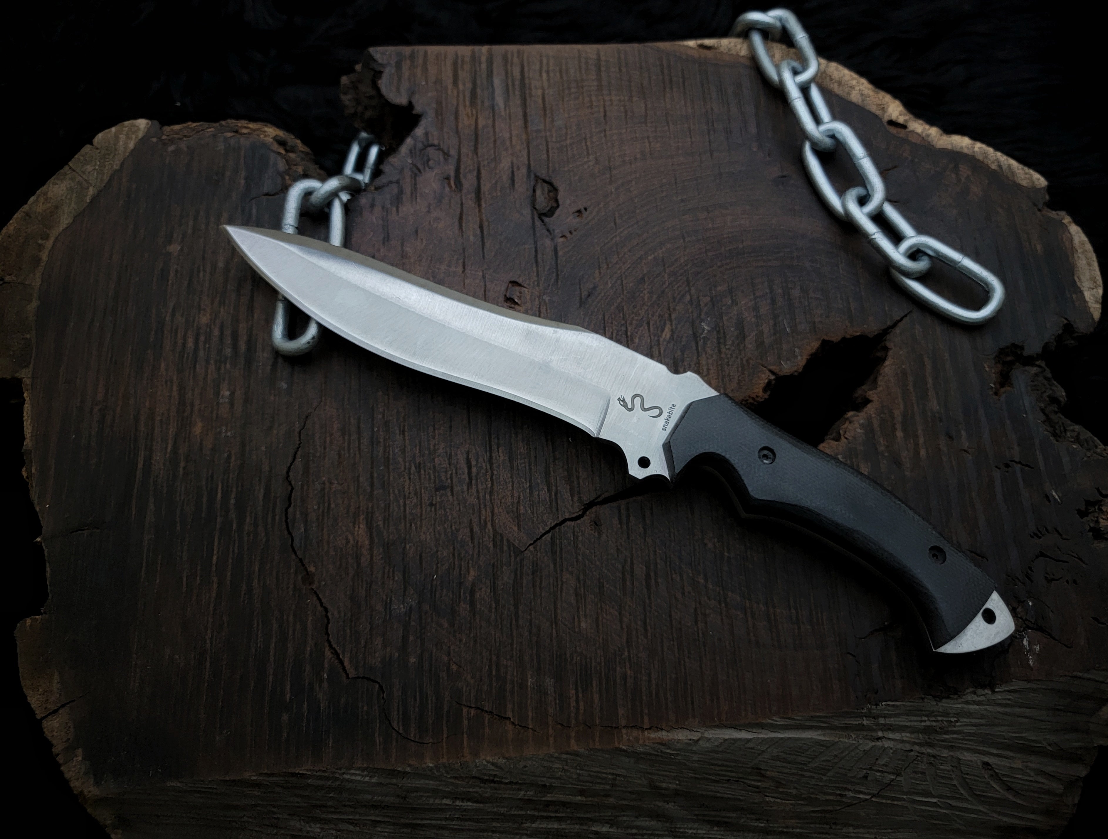 Resident Evil 4 Remake Ada Wong Elite Replica Knife with Leather Sheath