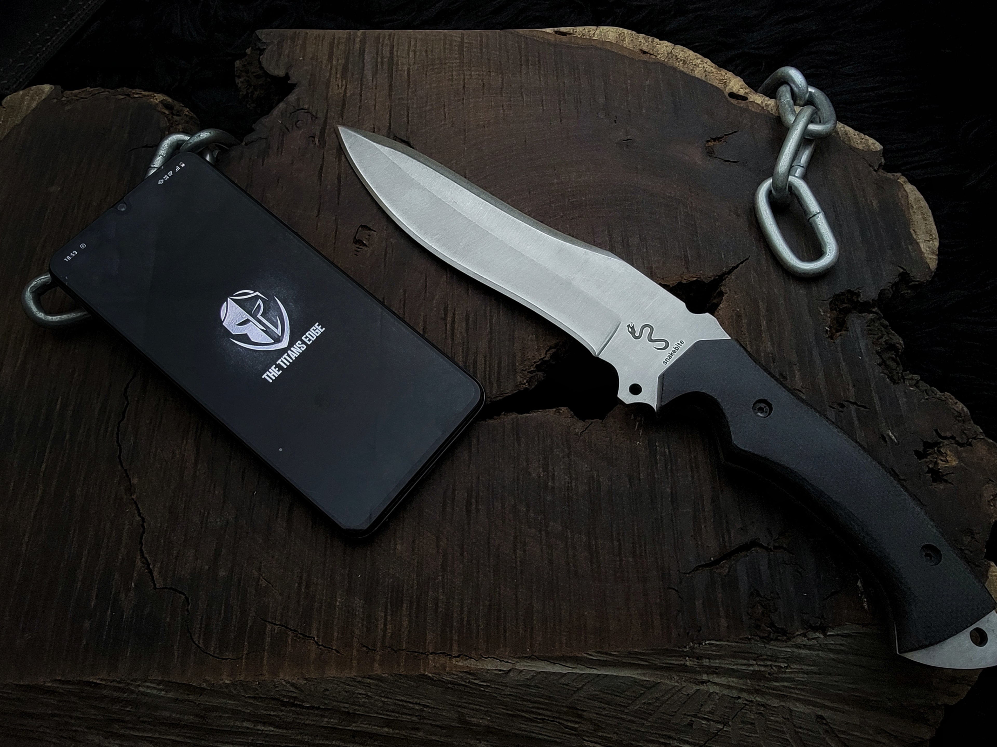 Resident Evil 4 Remake Ada Wong Elite Replica Knife with Leather Sheath