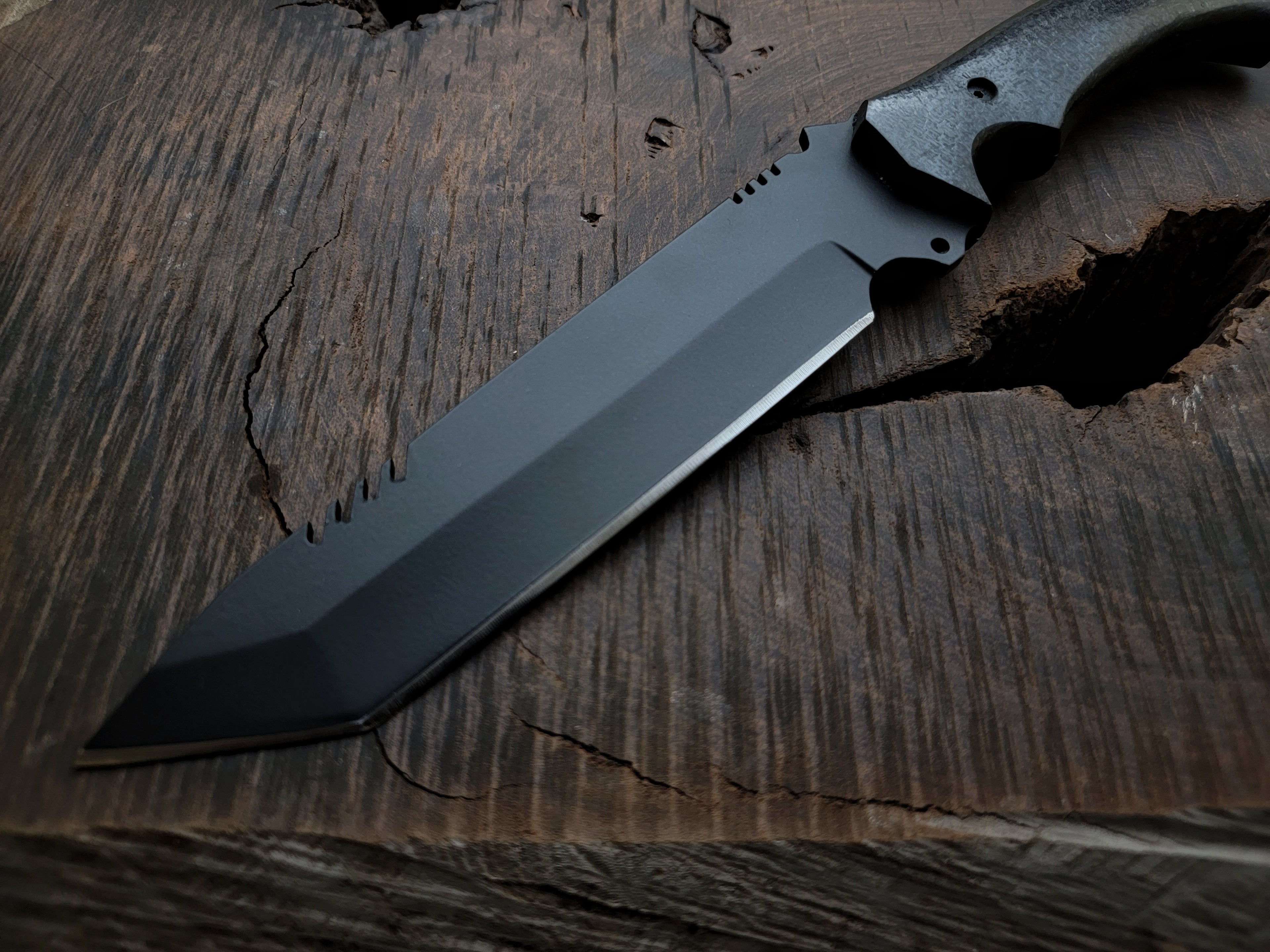 Resident Evil 4 Remake Ada Wong Replica Knife with Leather Sheath