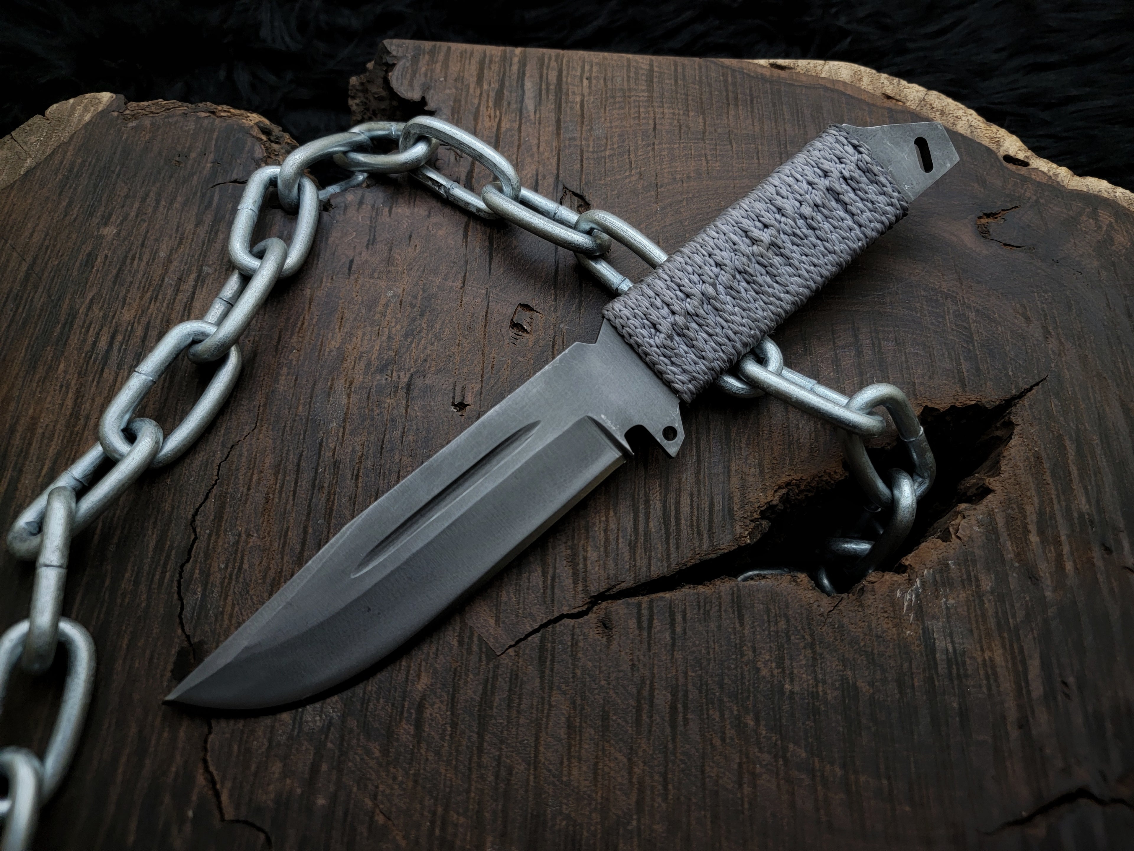 Handmade Resident Evil Biohazard Full Tang Replica Knife with Leather Sheath
