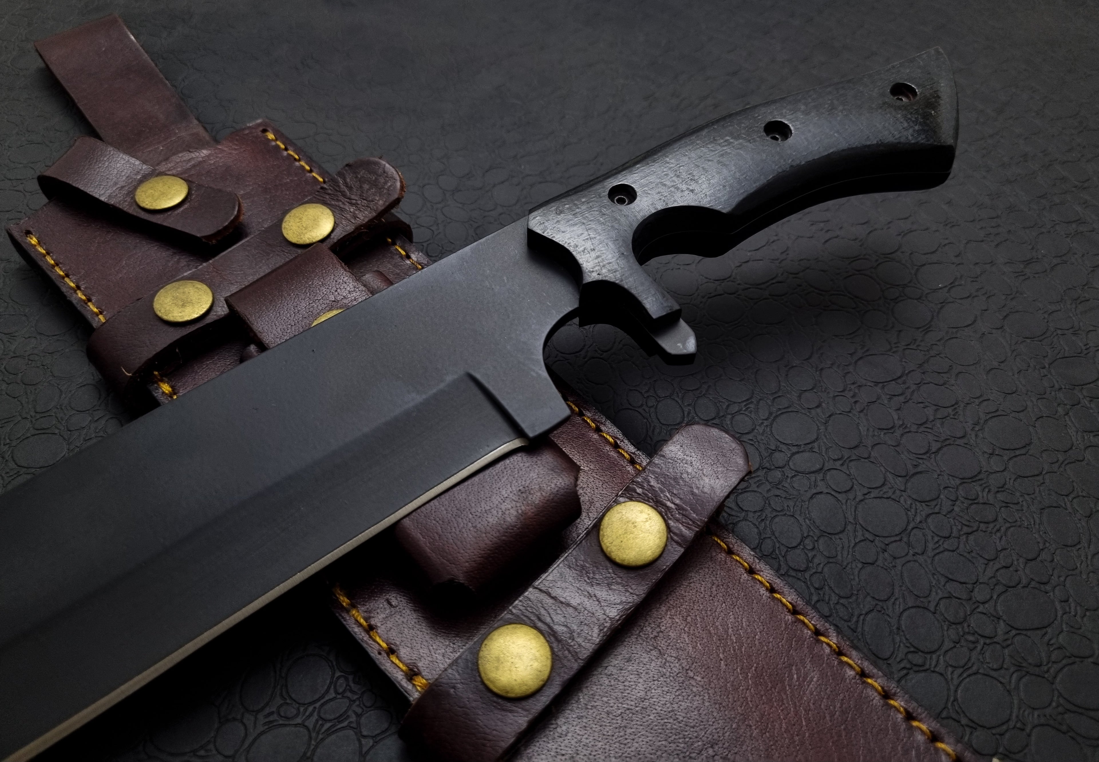 Premium Black Powder Coating Bowie Hunting Knife