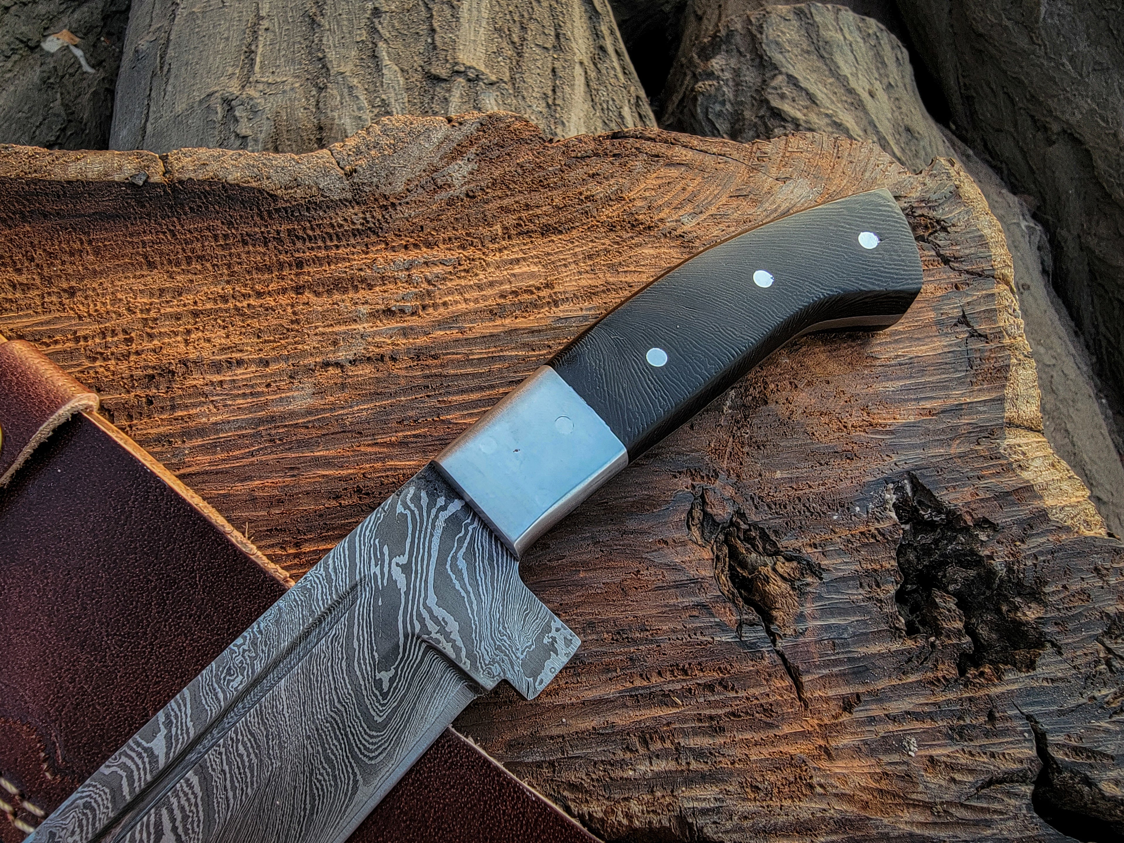 Handmade 18" Damascus Steel Machete: Premium Blade with Densified Wood Handle