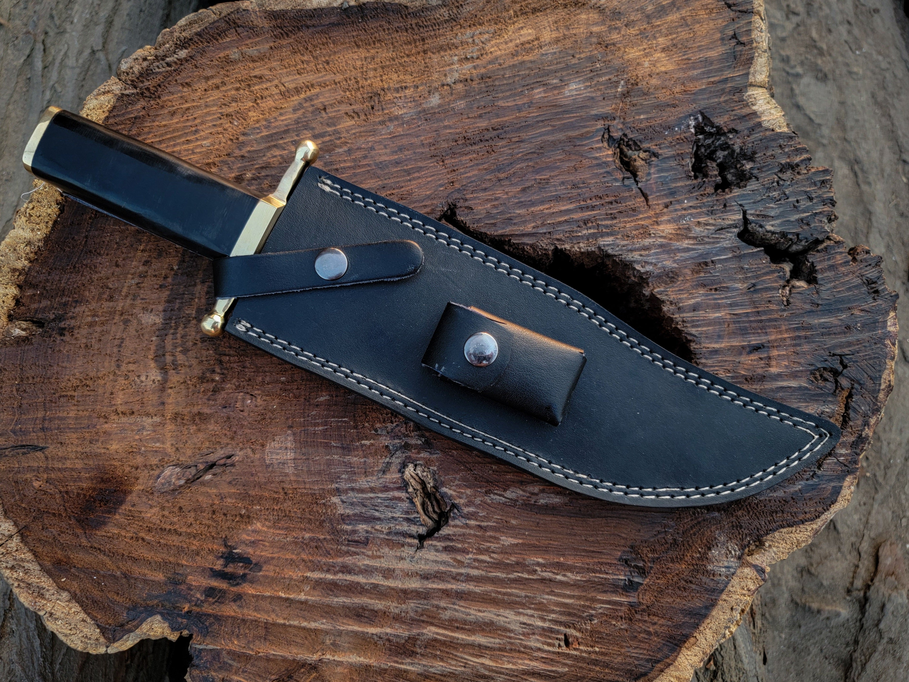 Custom Handmade Vintage Bowie Knife: Smithsonian Replica in D2 Steel with Buffalo Horn Handle