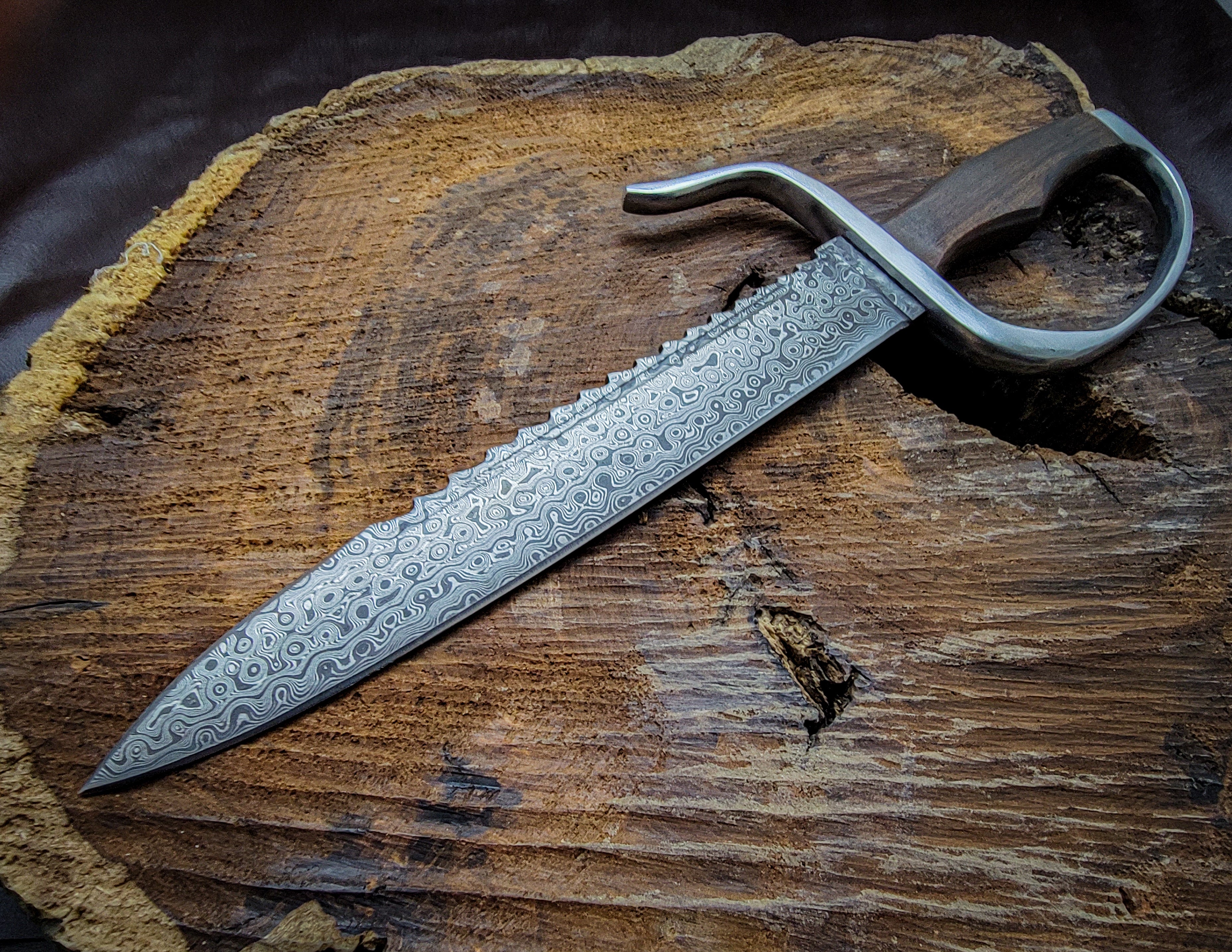 Handmade Vintage Damascus Knife with Premium Leather Sheath