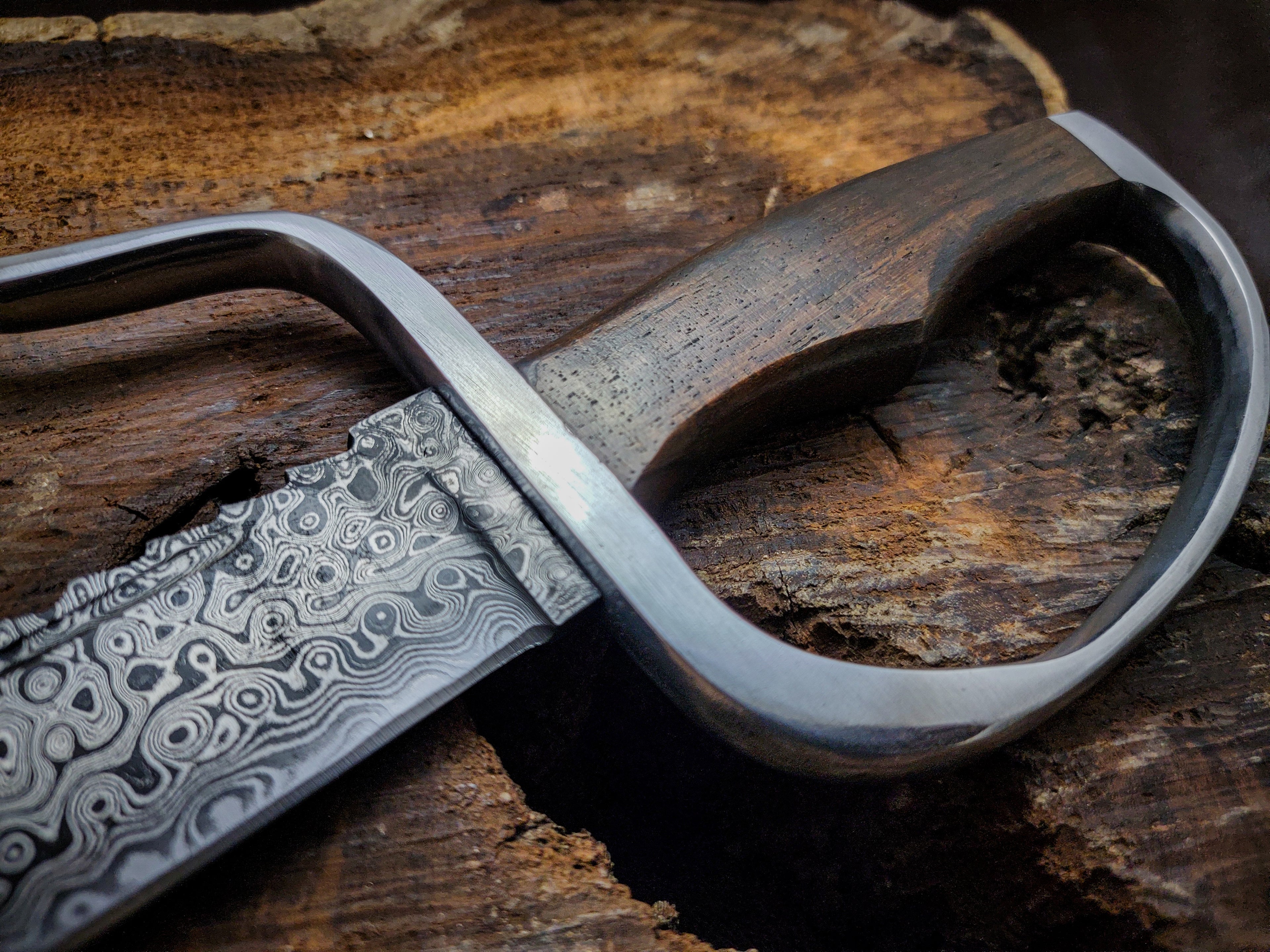 Handmade Vintage Damascus Knife with Premium Leather Sheath