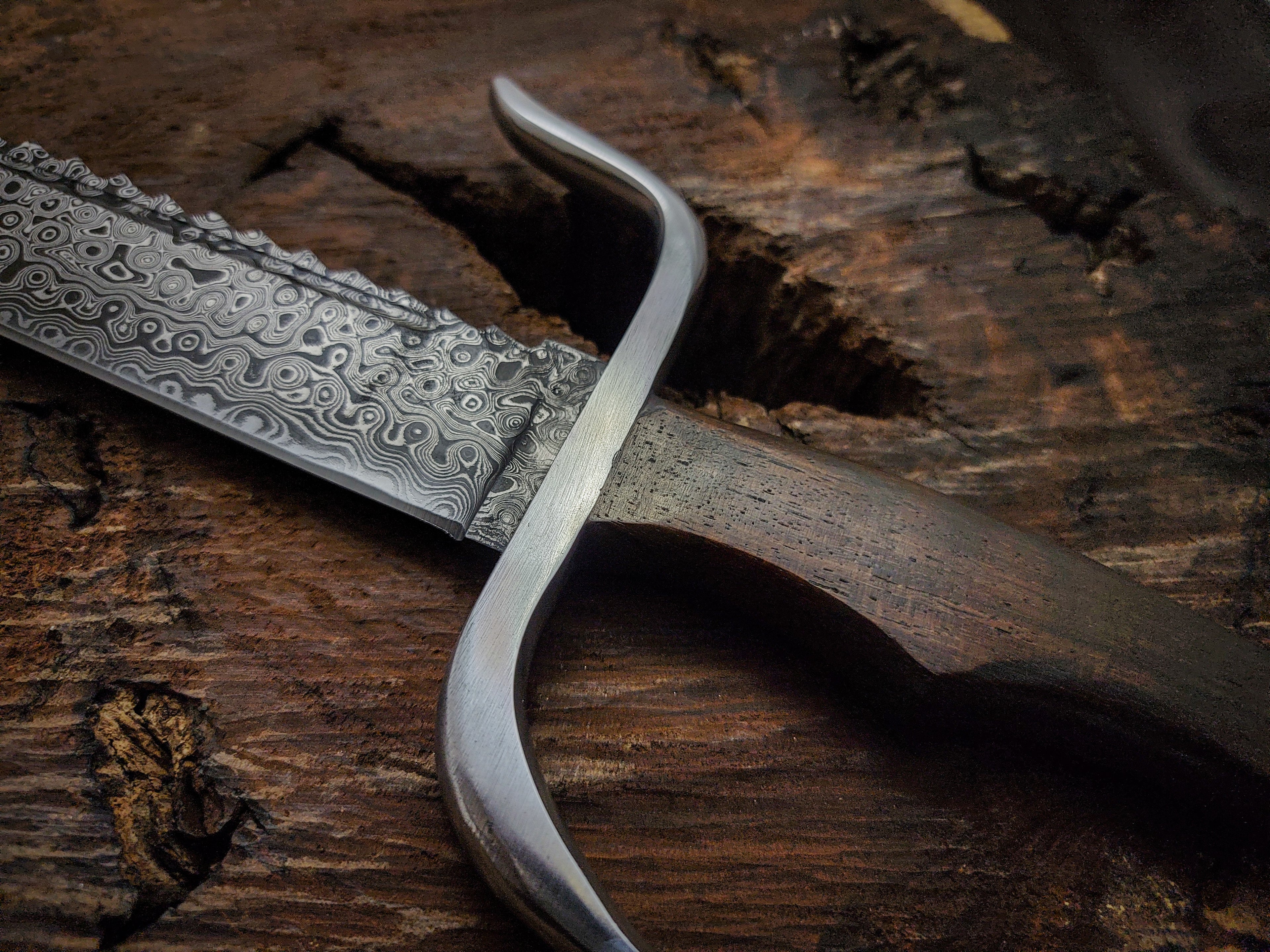 Handmade Vintage Damascus Knife with Premium Leather Sheath