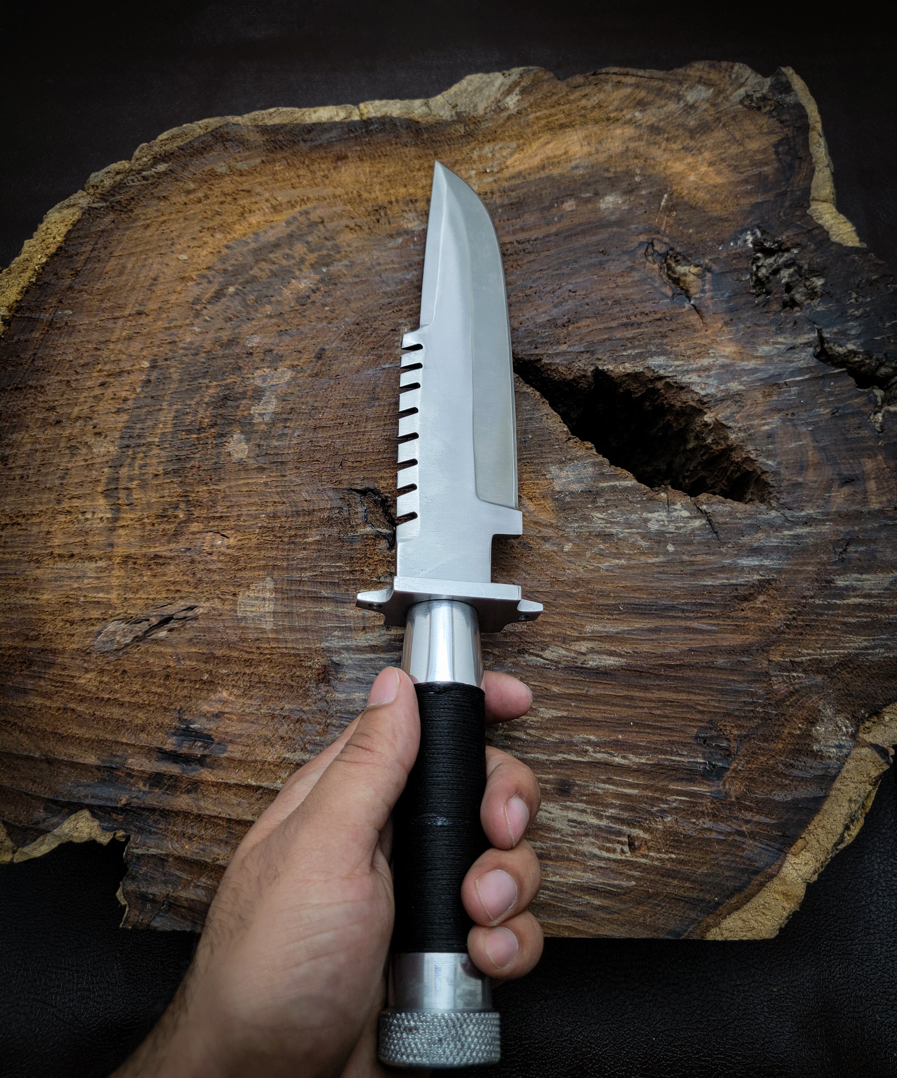 Handmade Commando Replica Bowie Knife with Leather Sheath