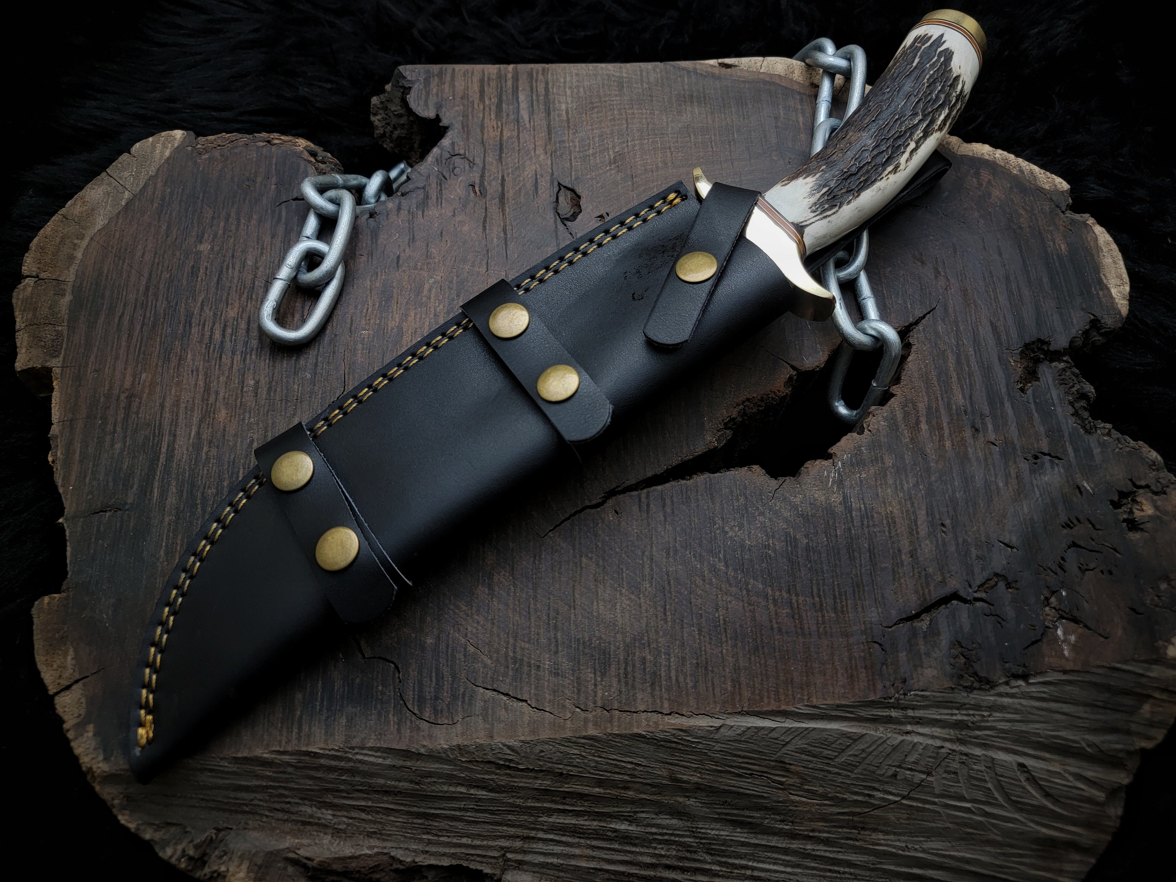 Brad Pitt Movie Bullet Train The Wolf's Replica Knife with Leather Sheath