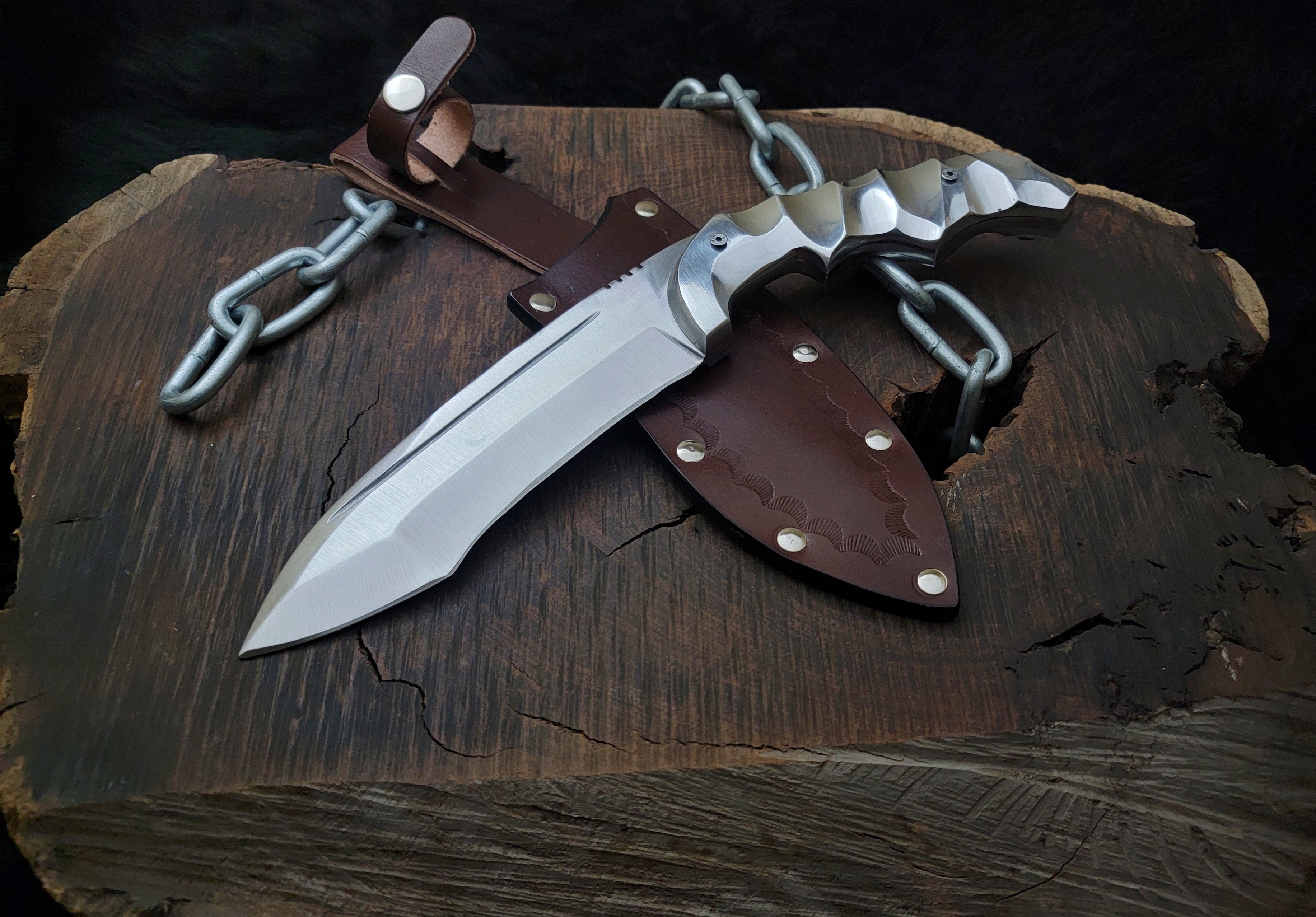 Exclusive Tekken 8 Victor Chevalier Replica Tactical Knife