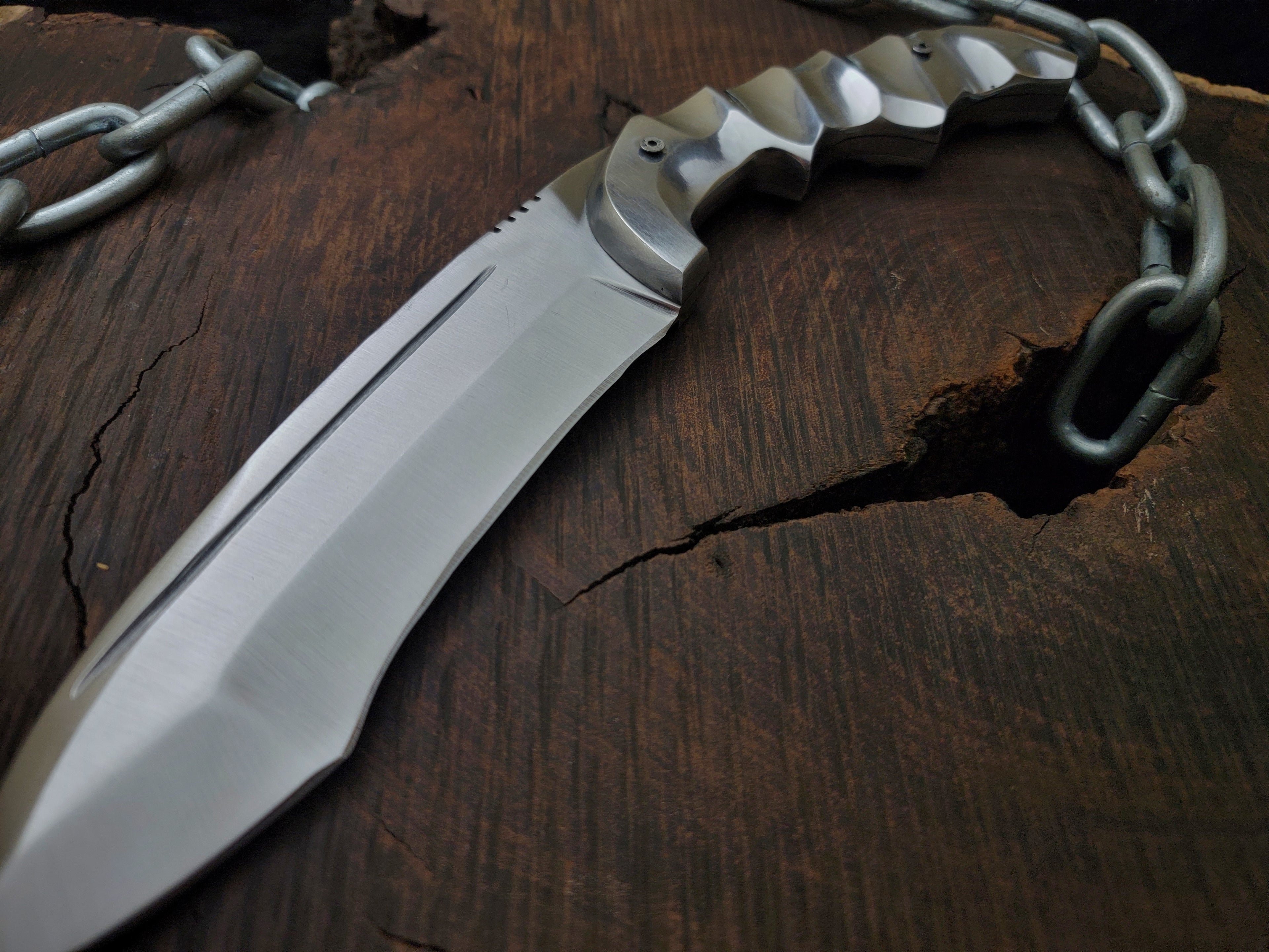 Exclusive Tekken 8 Victor Chevalier Replica Tactical Knife