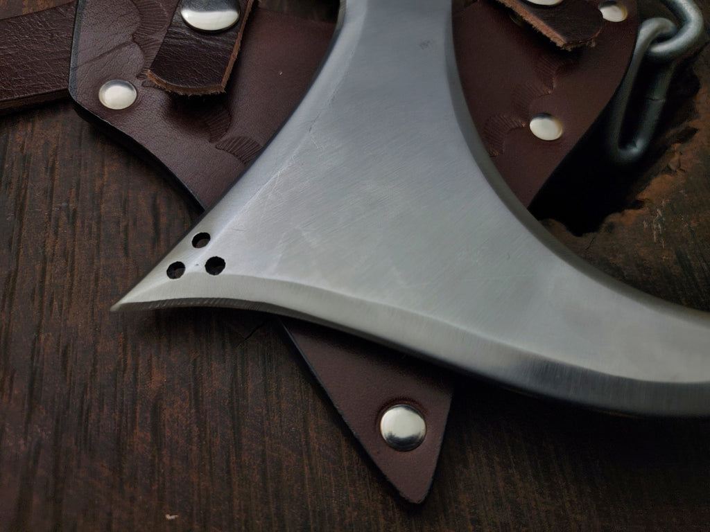 Exclusive Tekken 8 Victor Chevalier Replica Curved Knife