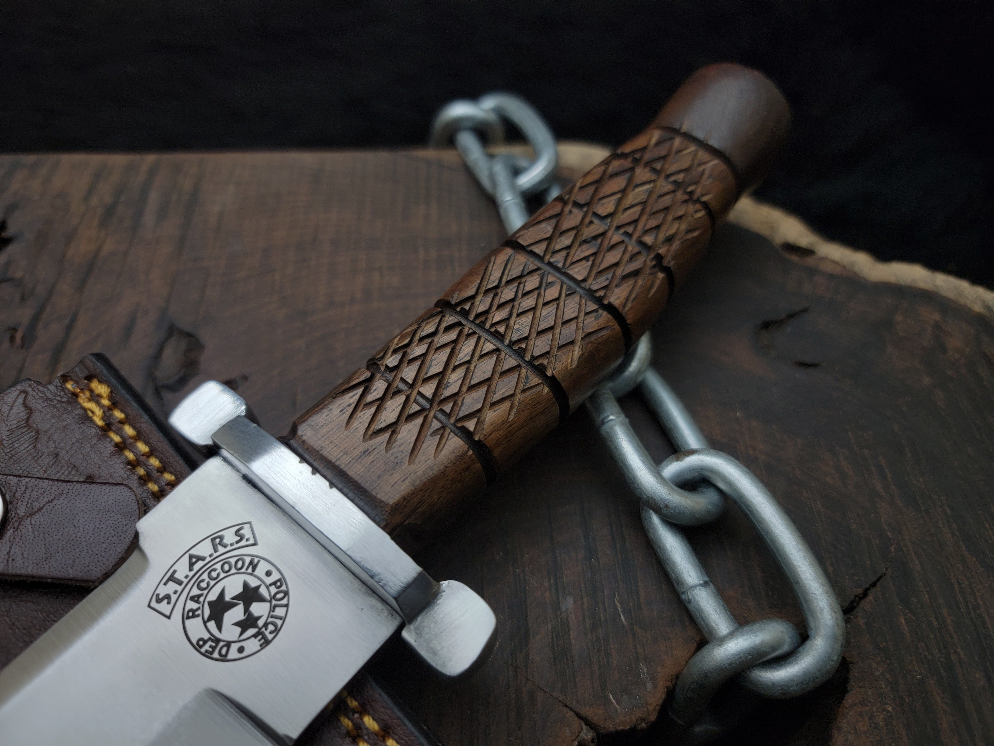 Resident Evil Raccoon City Police Replica Knife with Leather Sheath