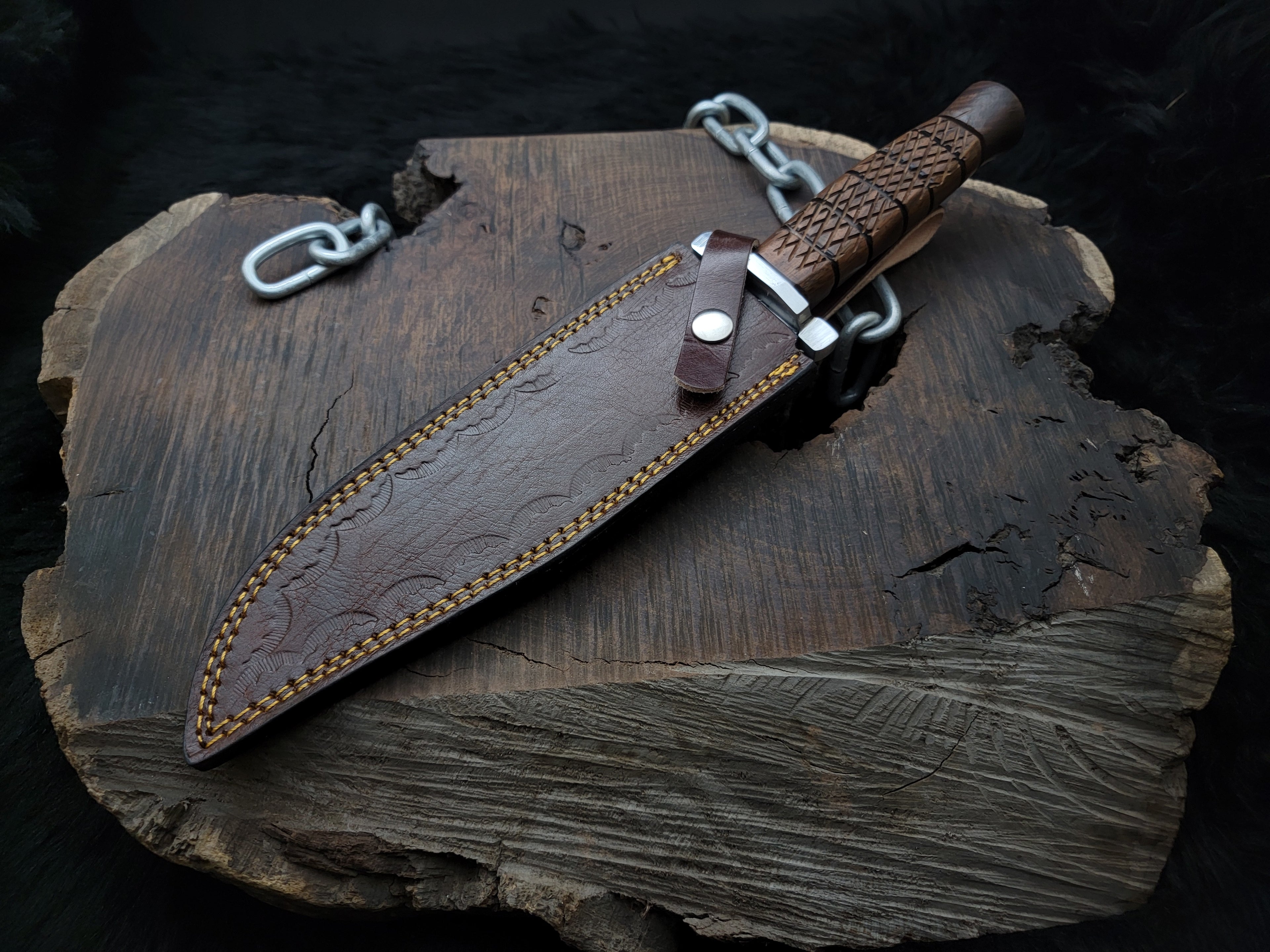 Resident Evil Raccoon City Police Replica Knife with Leather Sheath