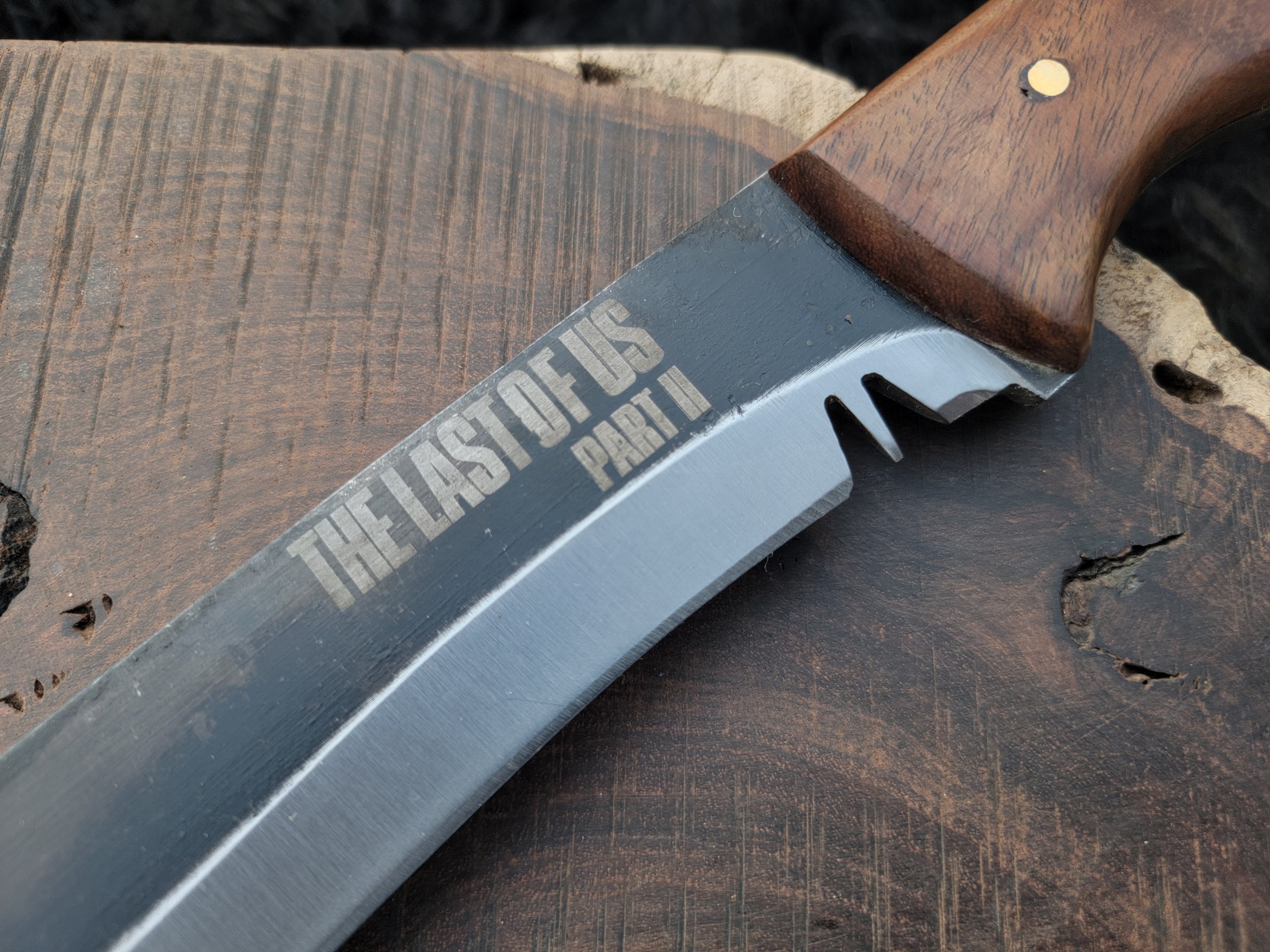 The Last Of Us : Part 2 - Ellie's Replica Machete with Leather Sheath