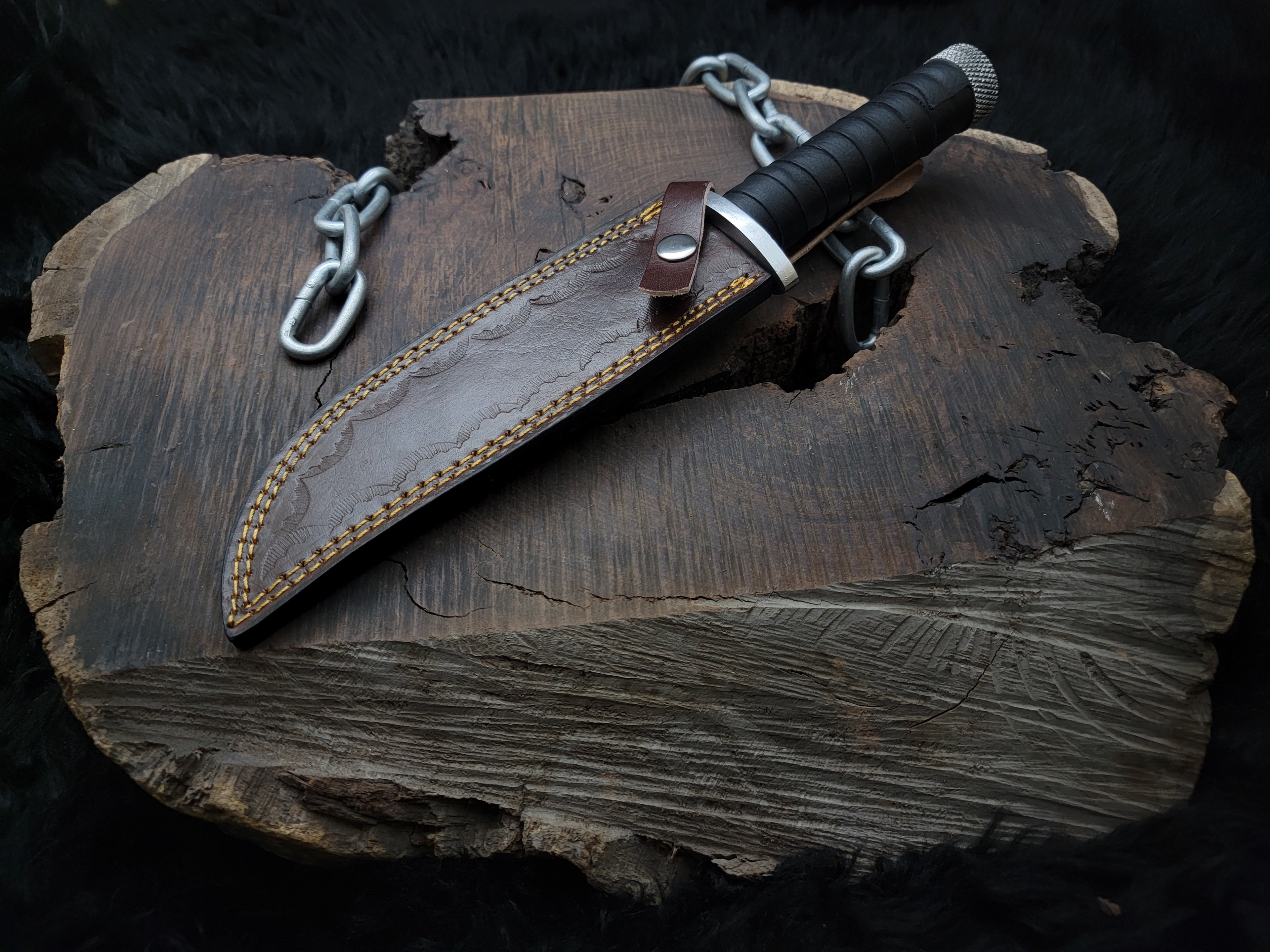 metal gear solid 5 knife Metal Gear Solid 3 Replica Knife with Leather Sheath