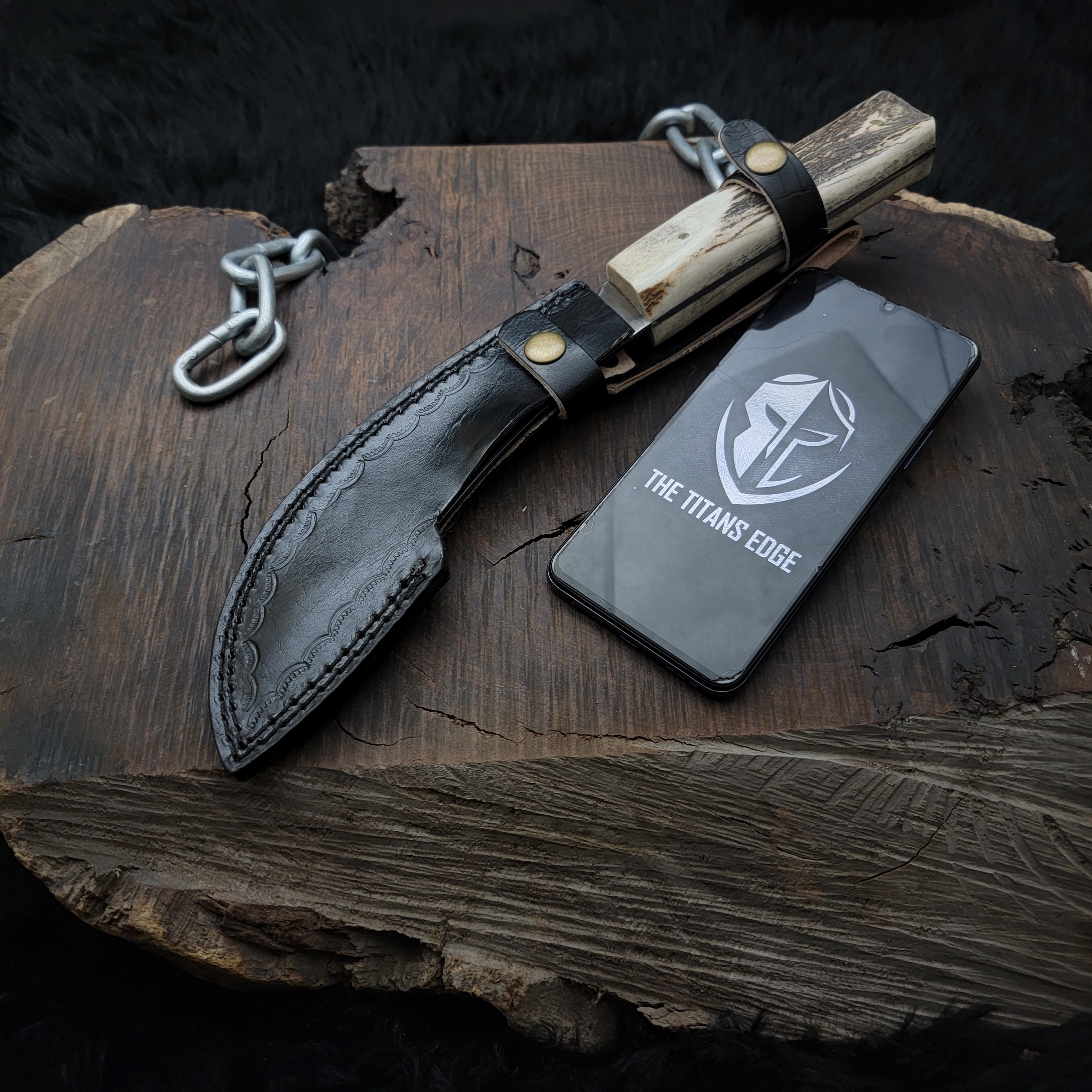 The Texas Chain Saw Massacre Movie Replica Knife with Leather Sheath