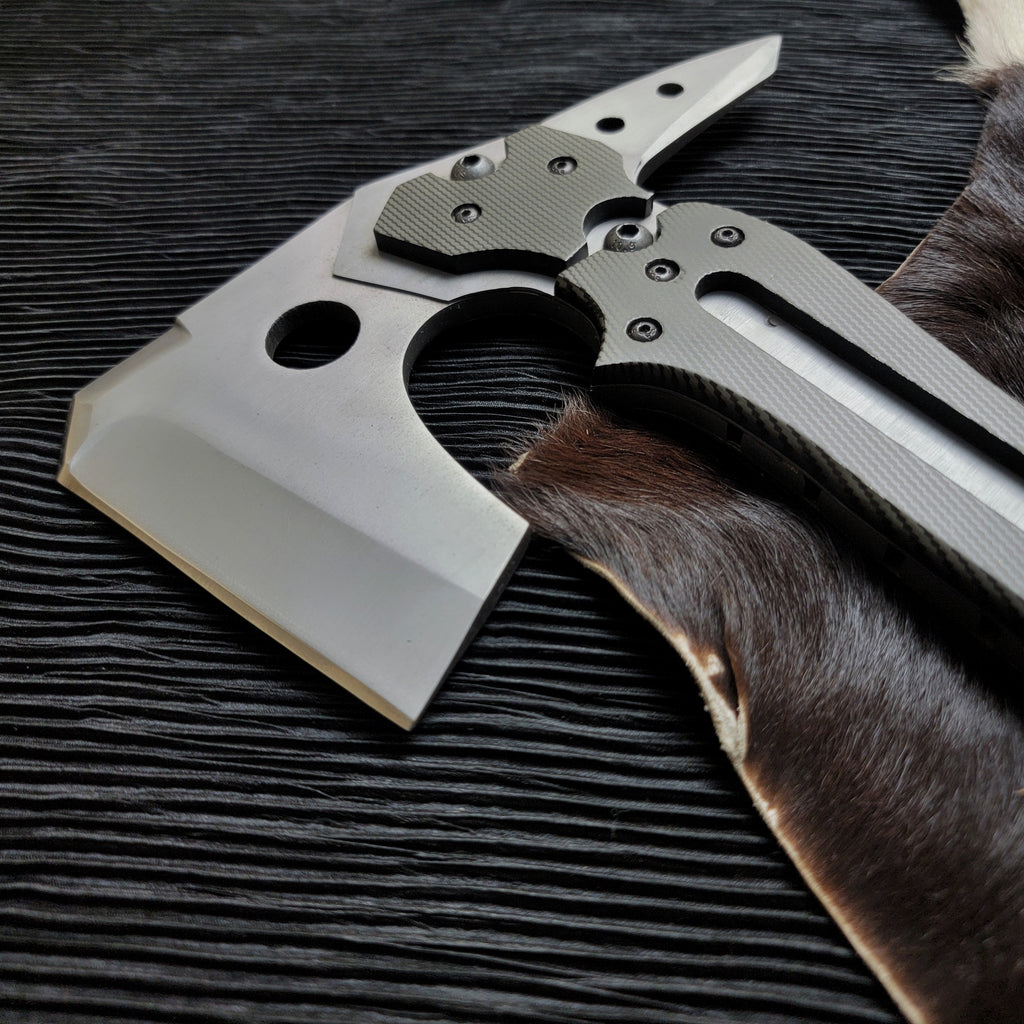 Resident Evil Requiem Replica Axe (Upgraded Version) – Leon Kennedy Hatchet with Leather Sheath