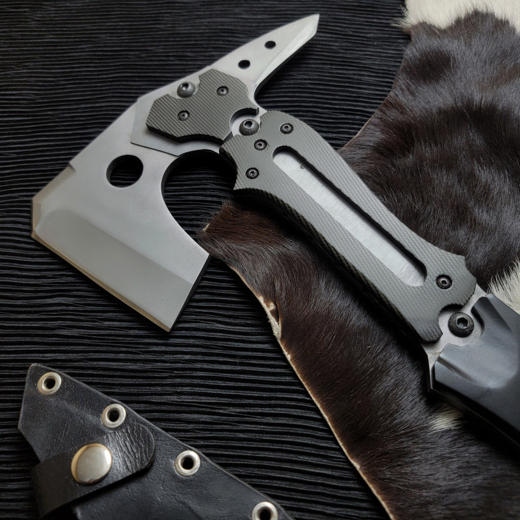 Resident Evil Requiem Replica Axe (Upgraded Version) – Leon Kennedy Hatchet with Leather Sheath