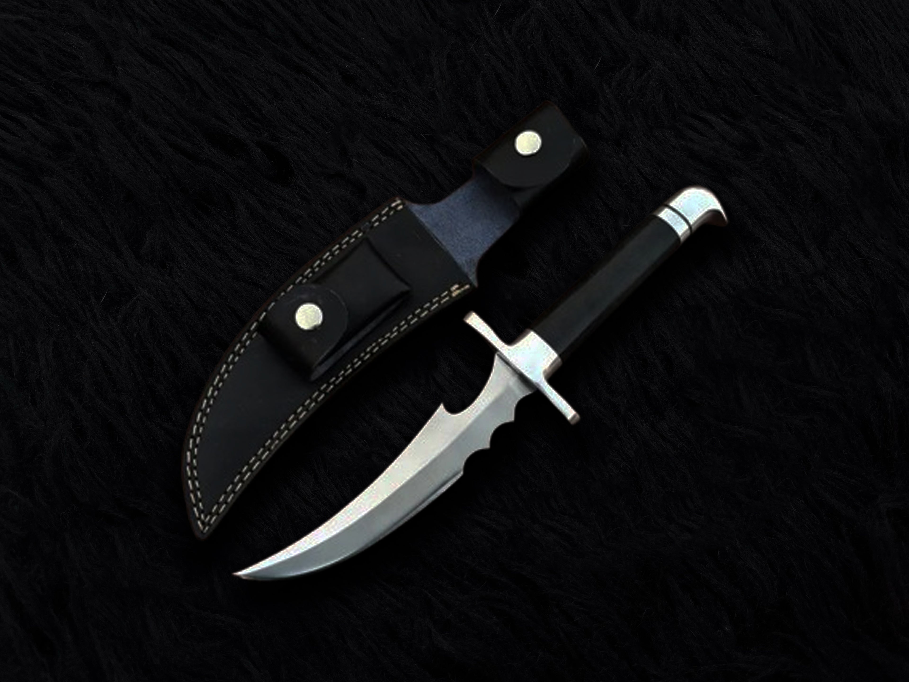 Batman: Under the Red Hood Replica Knives with Leather Sheath