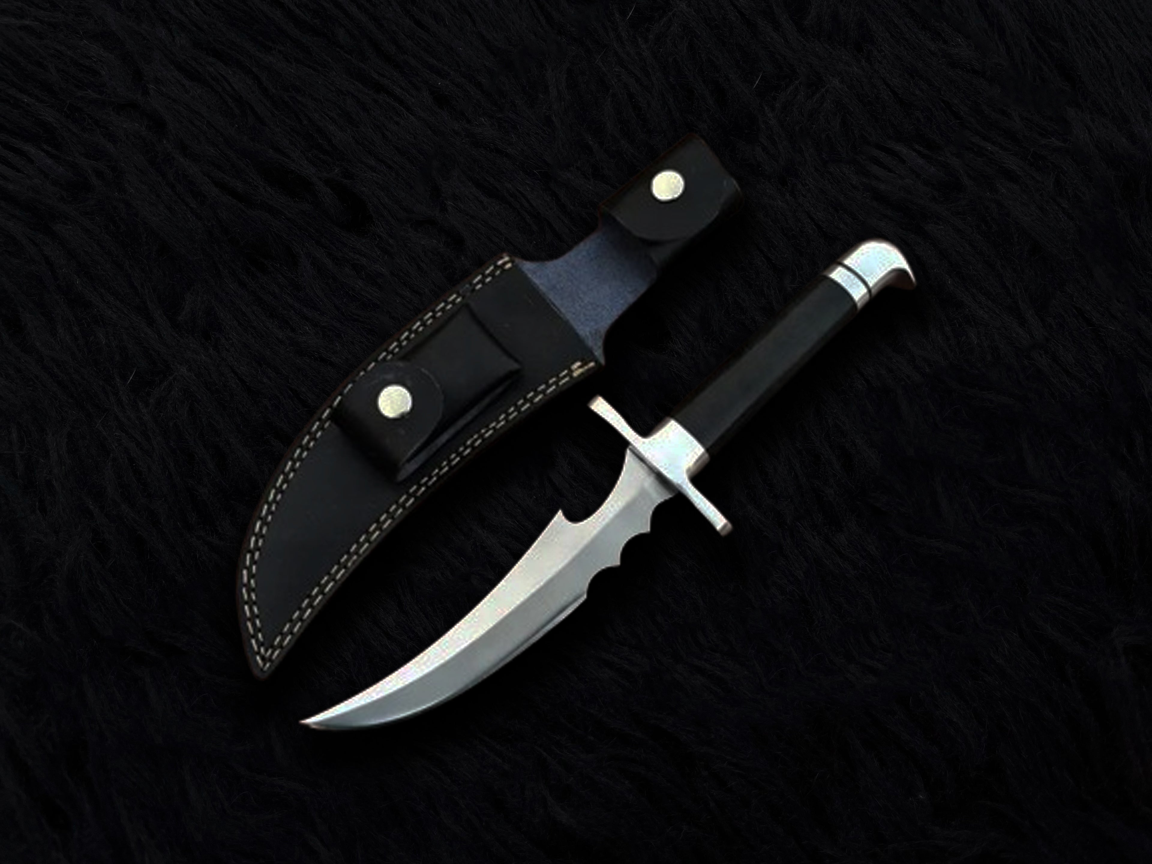 Batman: Under the Red Hood Replica Knives with Leather Sheath