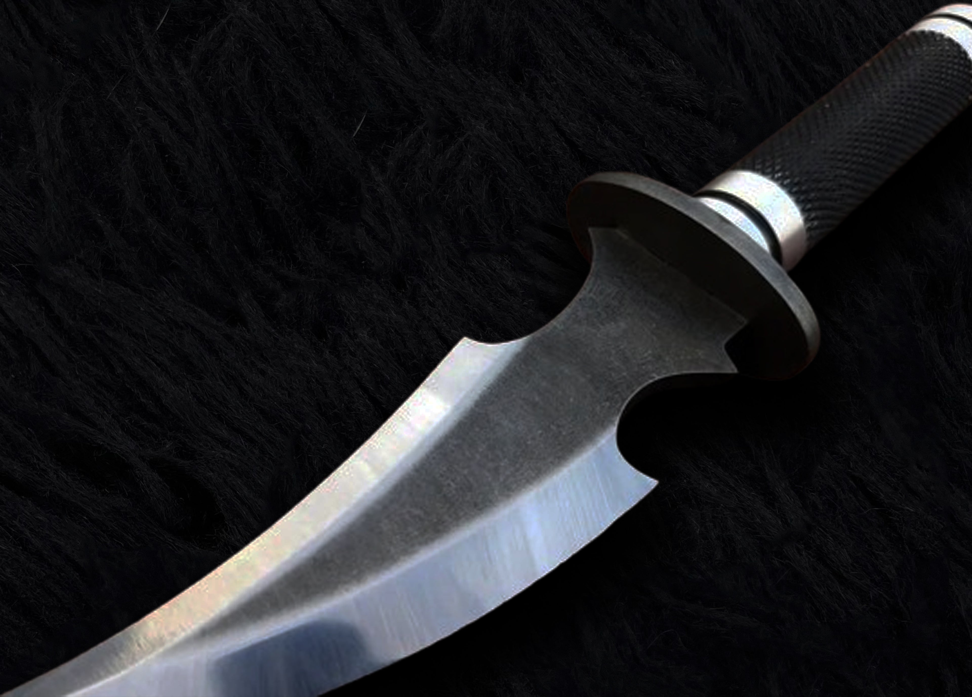 Batman: Under the Red Hood Replica Knives with Leather Sheath