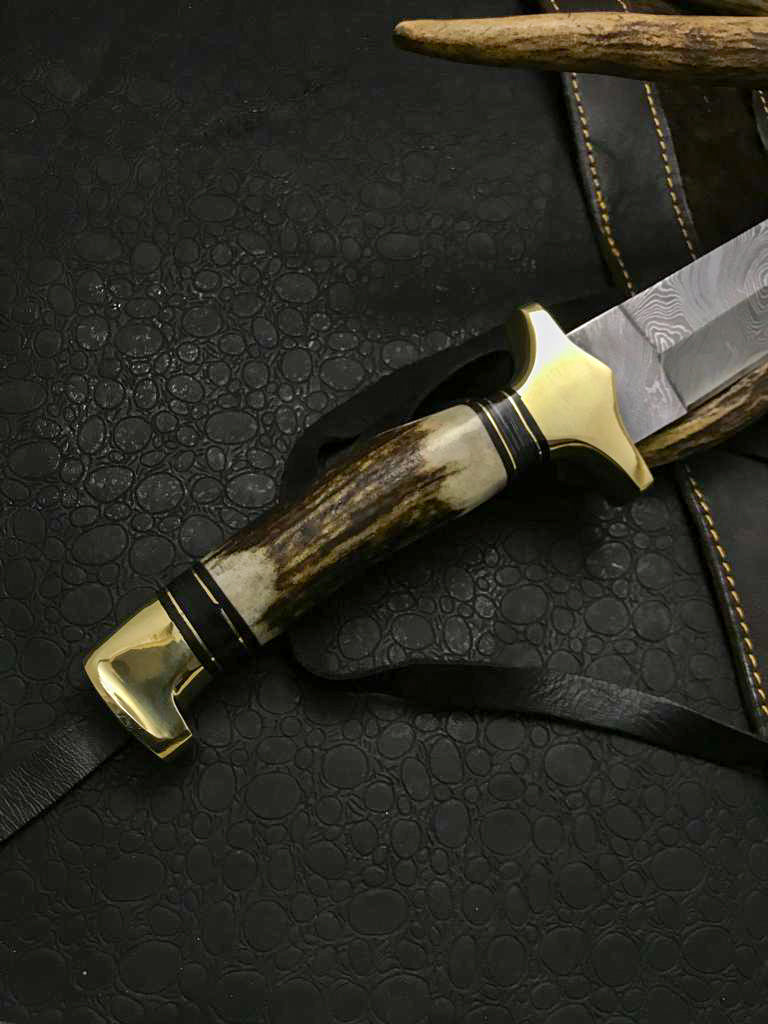 Handmade Damascus Steel Hunting Knife with Leather Sheath