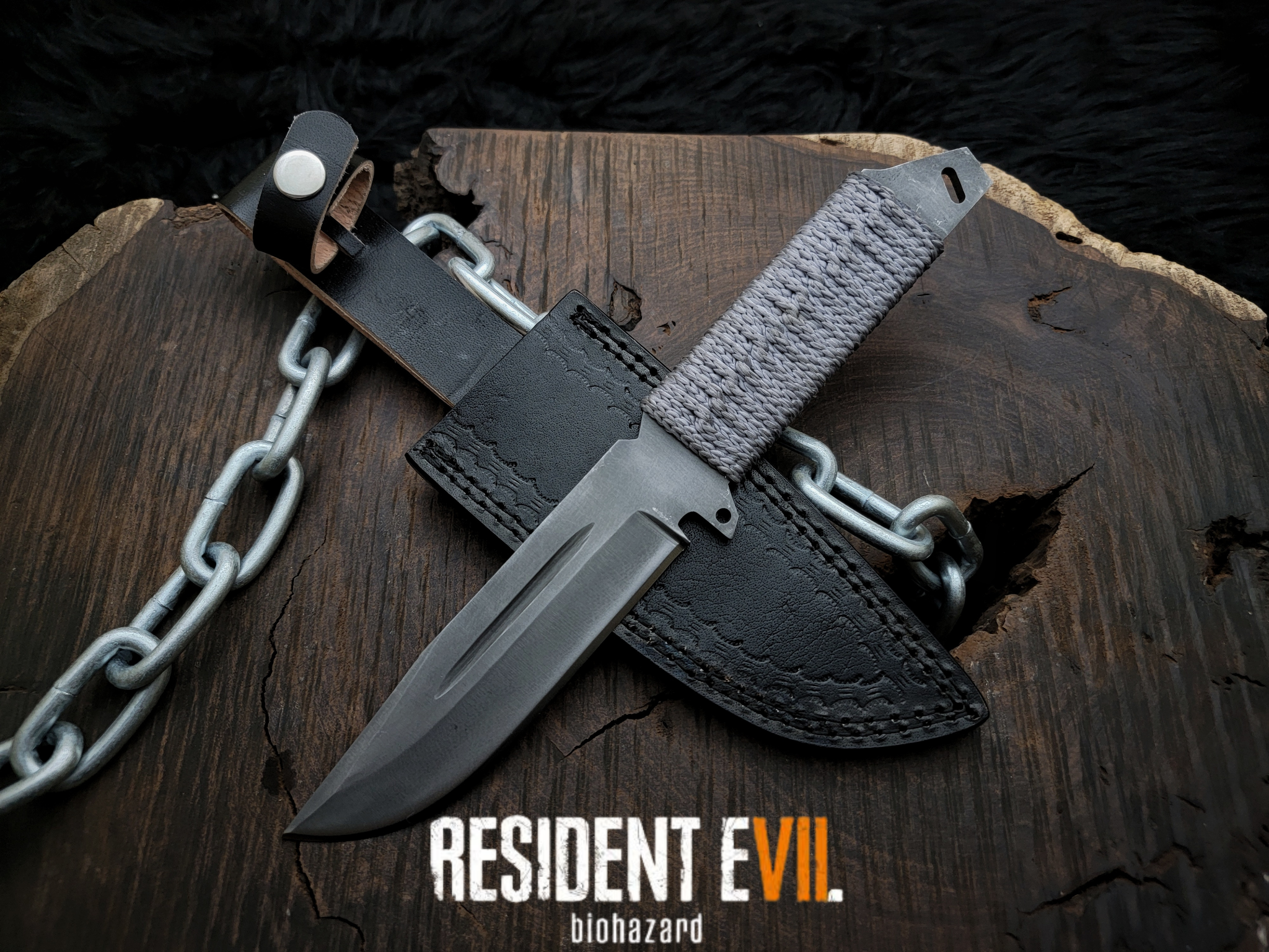 Handmade Resident Evil Biohazard Full Tang Replica Knife with Leather Sheath